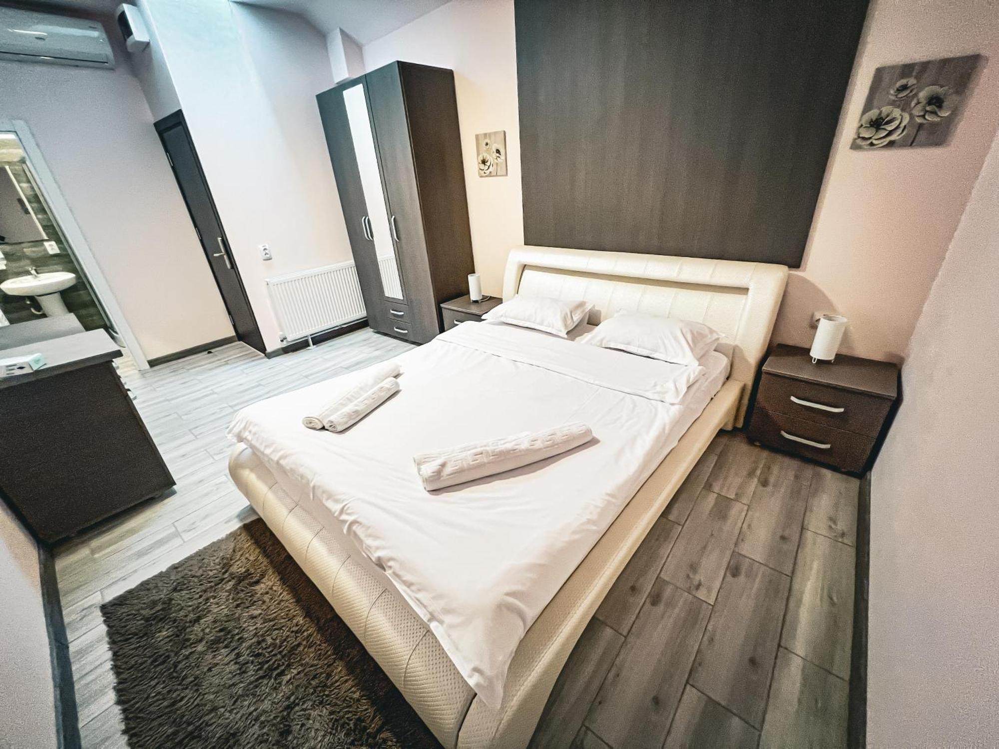 Splendor Boutique Питешти Экстерьер фото