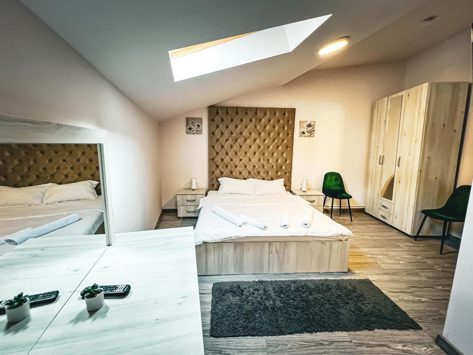 Splendor Boutique Питешти Экстерьер фото